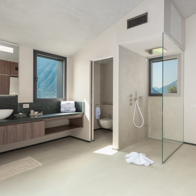 Villa Molli First Floor Westwing Bathroom